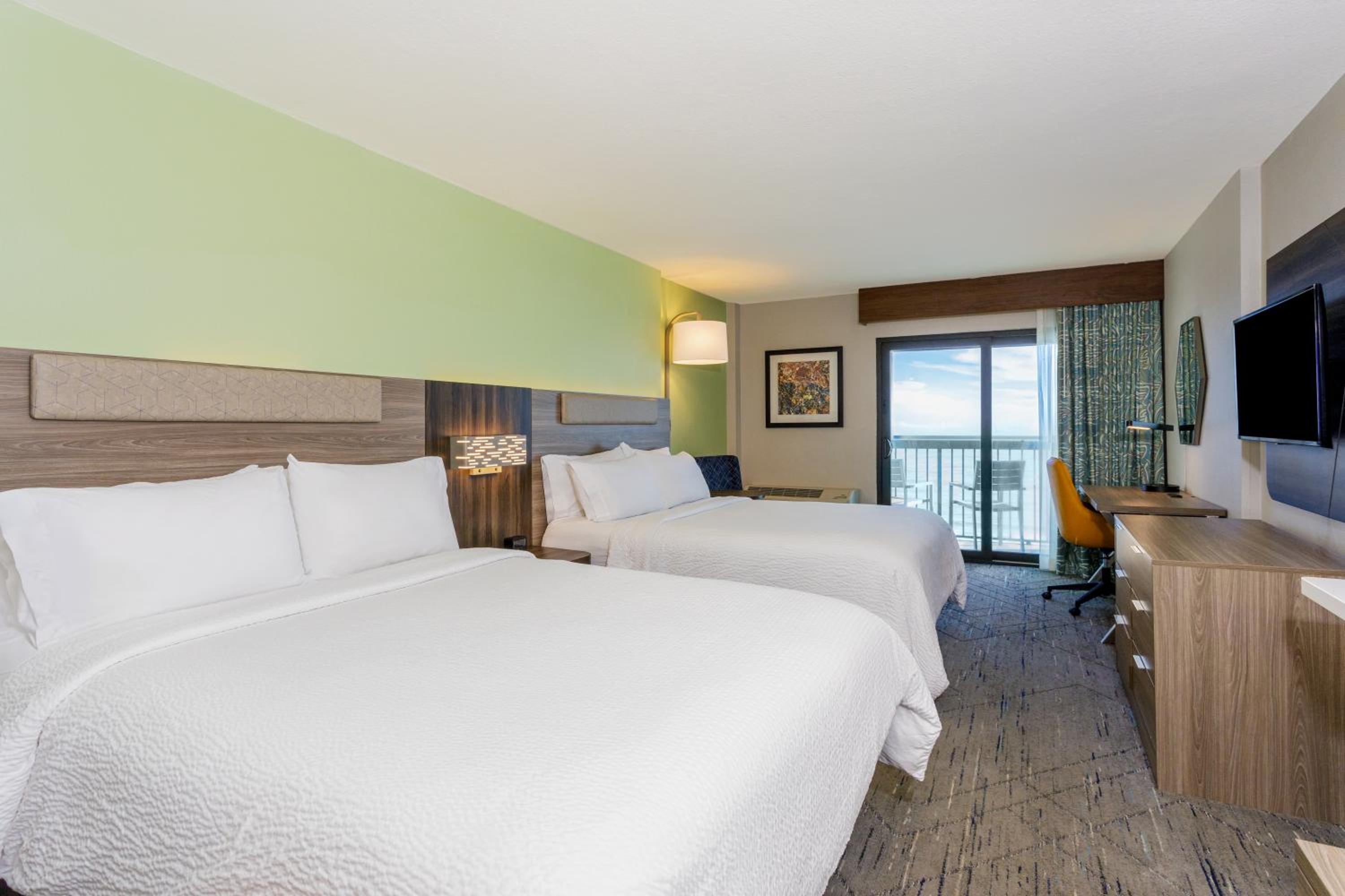 Room, 2 Queen Beds, Ocean Front