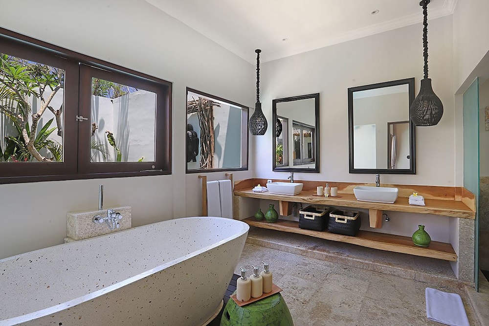 Nunamkhalu Private Villas and Spa (Ex Nusa Dua Retreat) 32/79