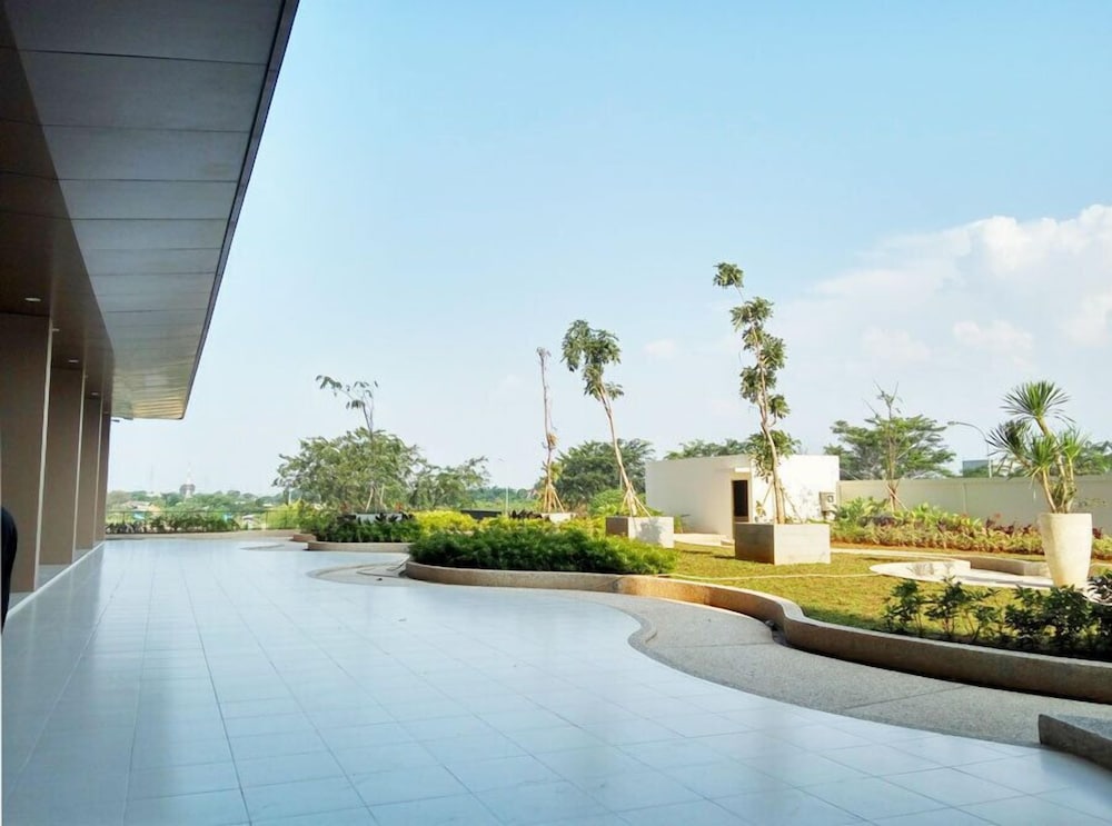 Azalea Suites Cikarang by Jayakarta Group 31/33
