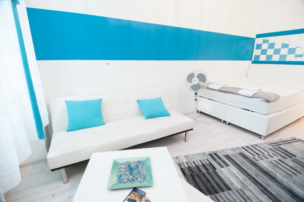 Royal Resort Apartments Westbahnhof 22/42