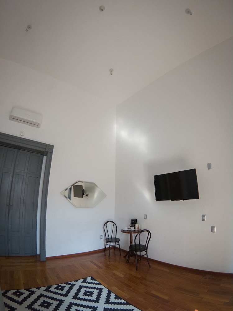 Hotel Markee 38/50