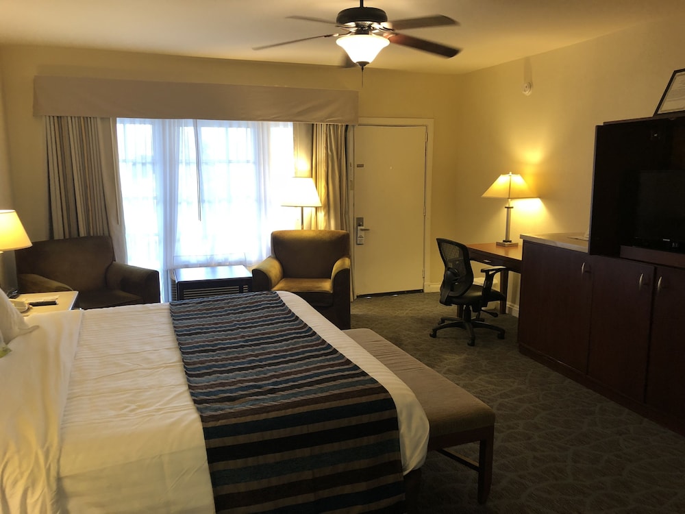 Days Inn by Wyndham Natchez 15/32