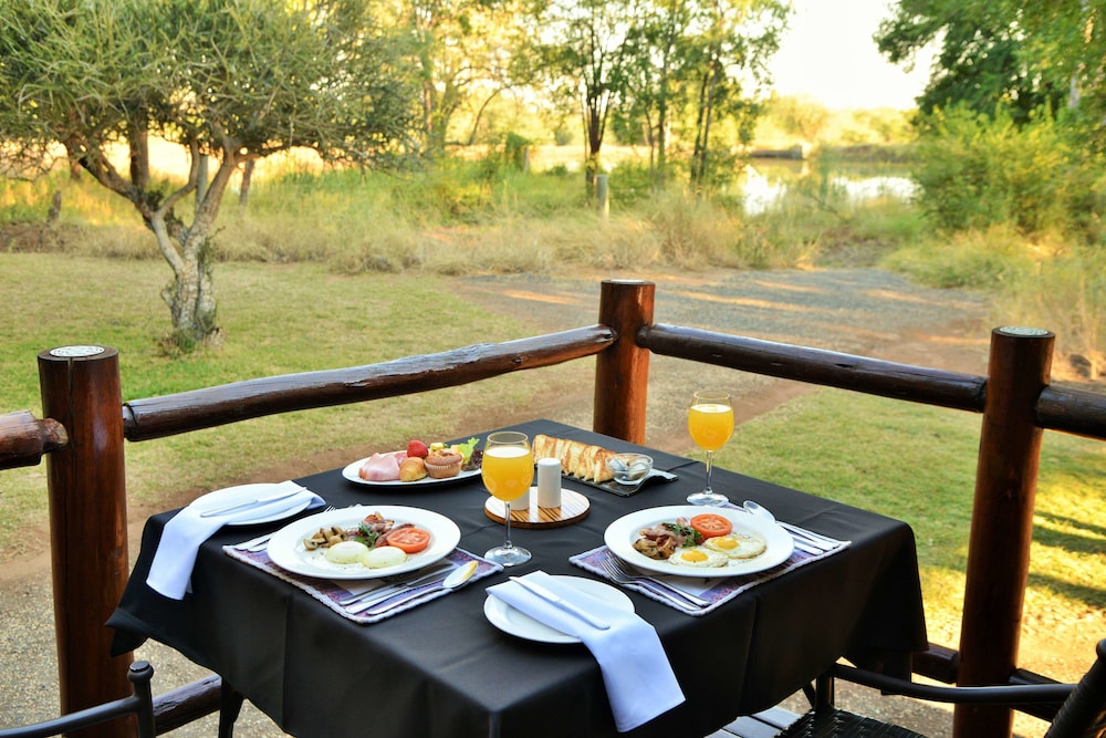Black Rhino Game Lodge 52/69