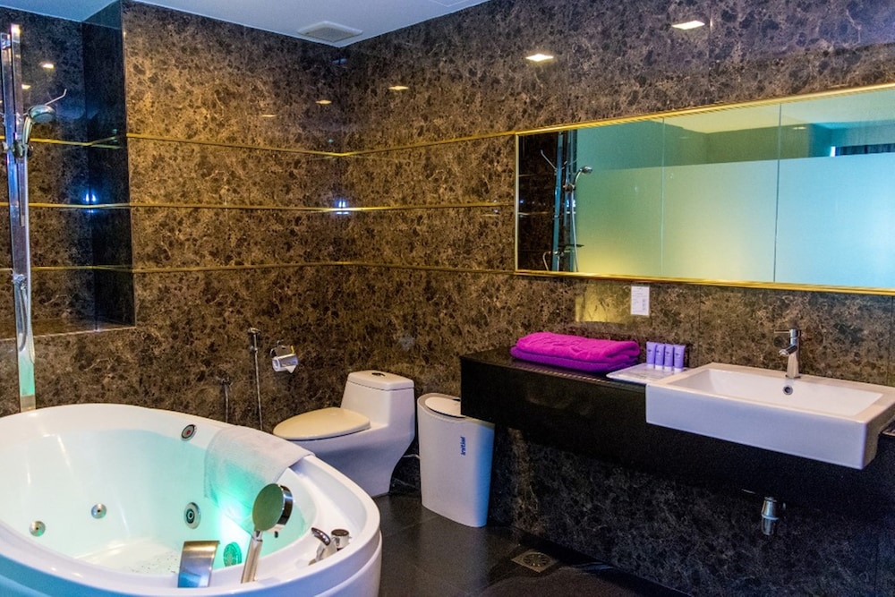 Mh Hotel Ipoh 50/50