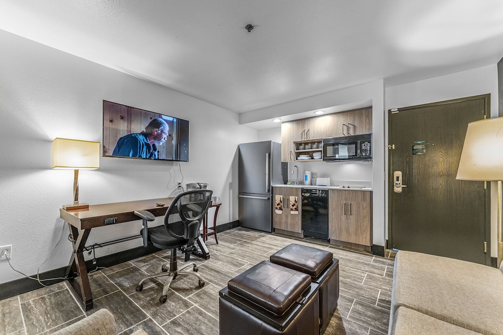 Metro Tempe Extended Stay 35/55