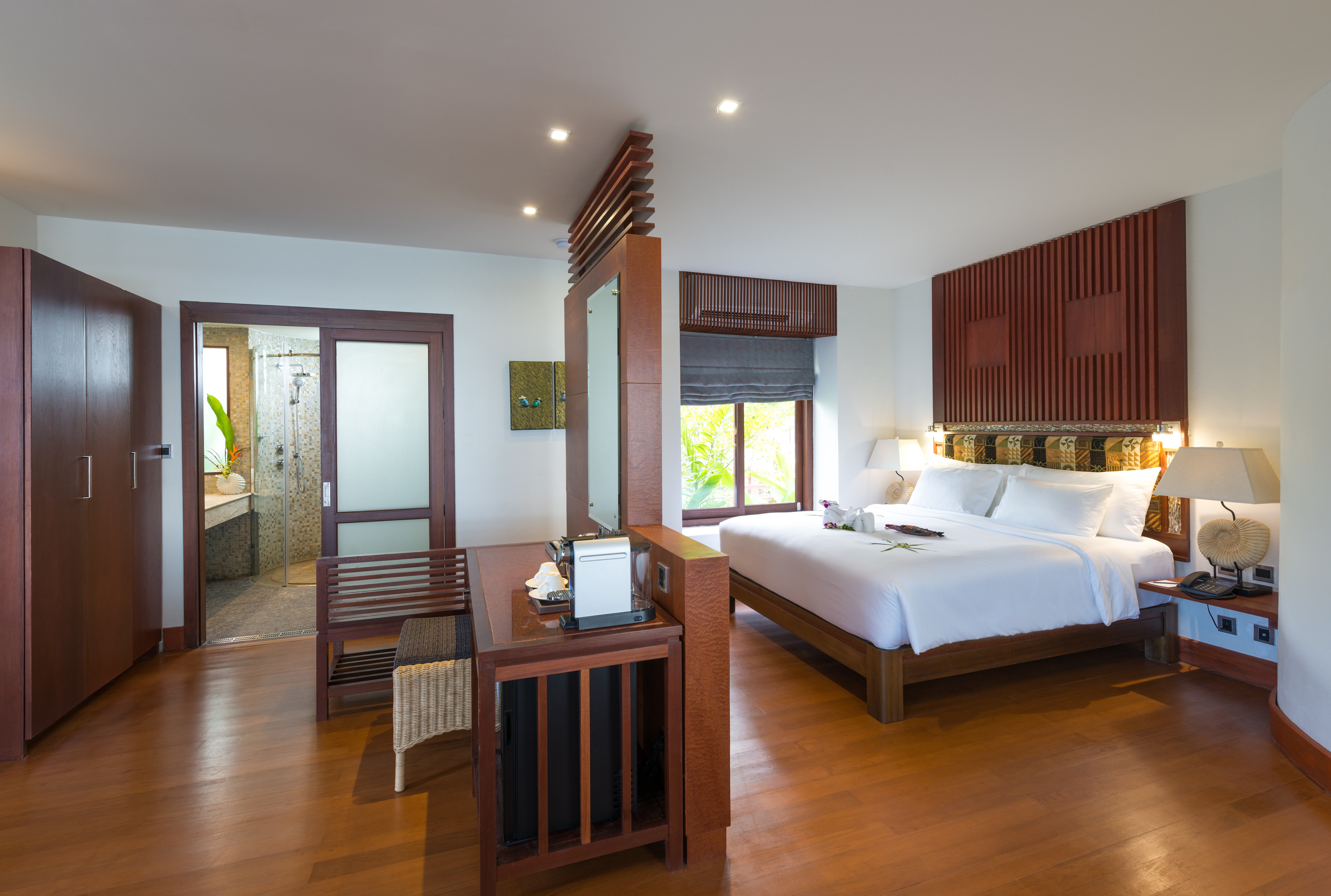 Oceanfront Jacuzzi Villa