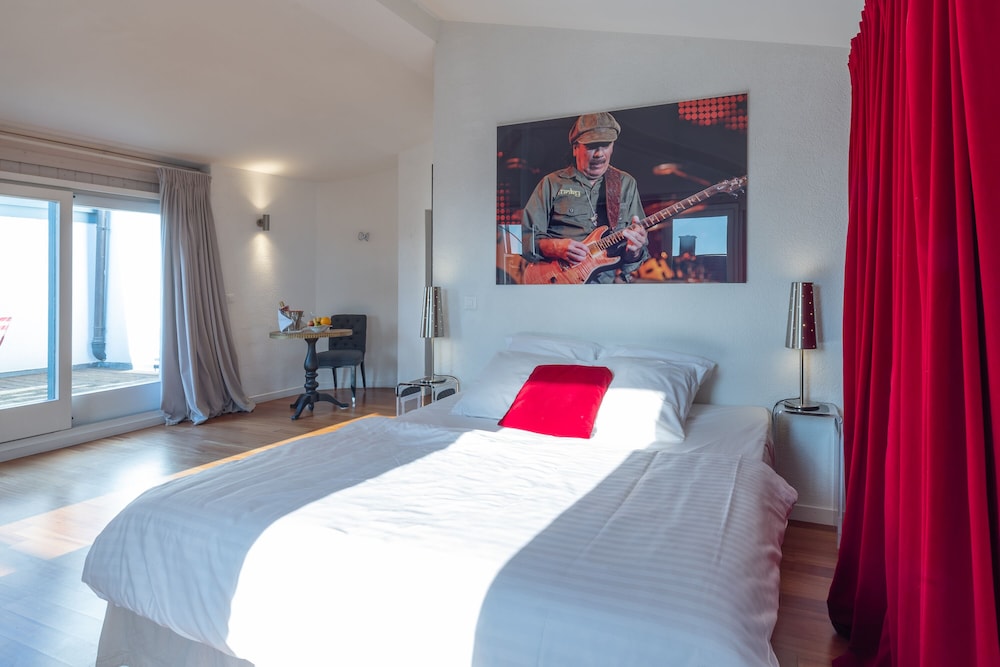 Tralala Hotel Montreux 19/73