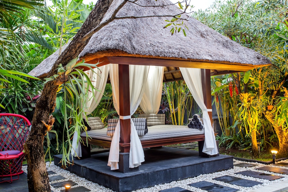 Tiga Samudra Villa 4/50