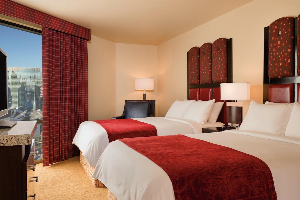 Marriott S Grand Chateau Hotel 13/35