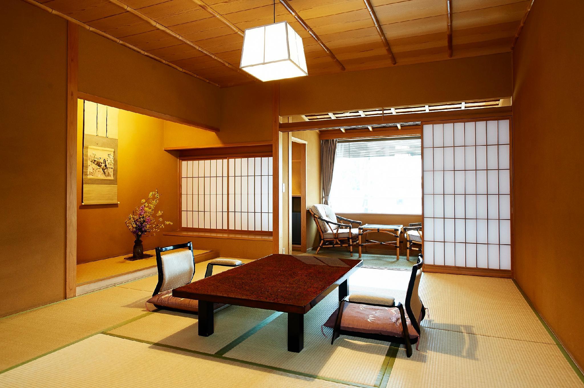 Japanese, 5 Futon Beds