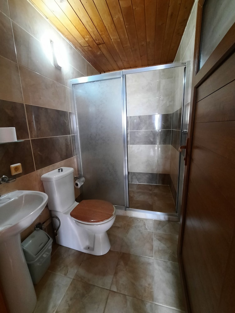 Ali Babas Guesthouse 23/42