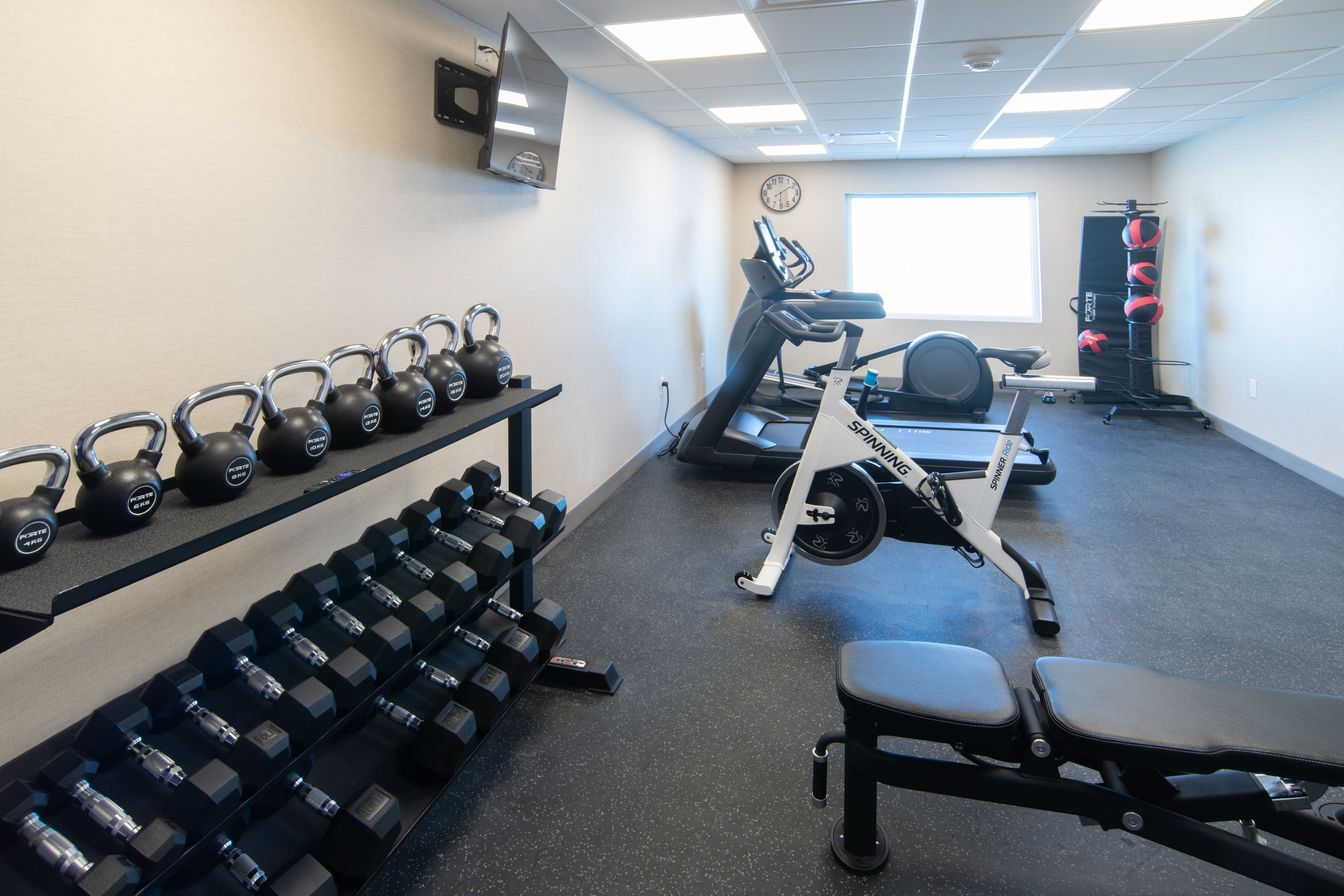 Holiday Inn Express & Suites - Moose Jaw an IHG Hotel 29/49