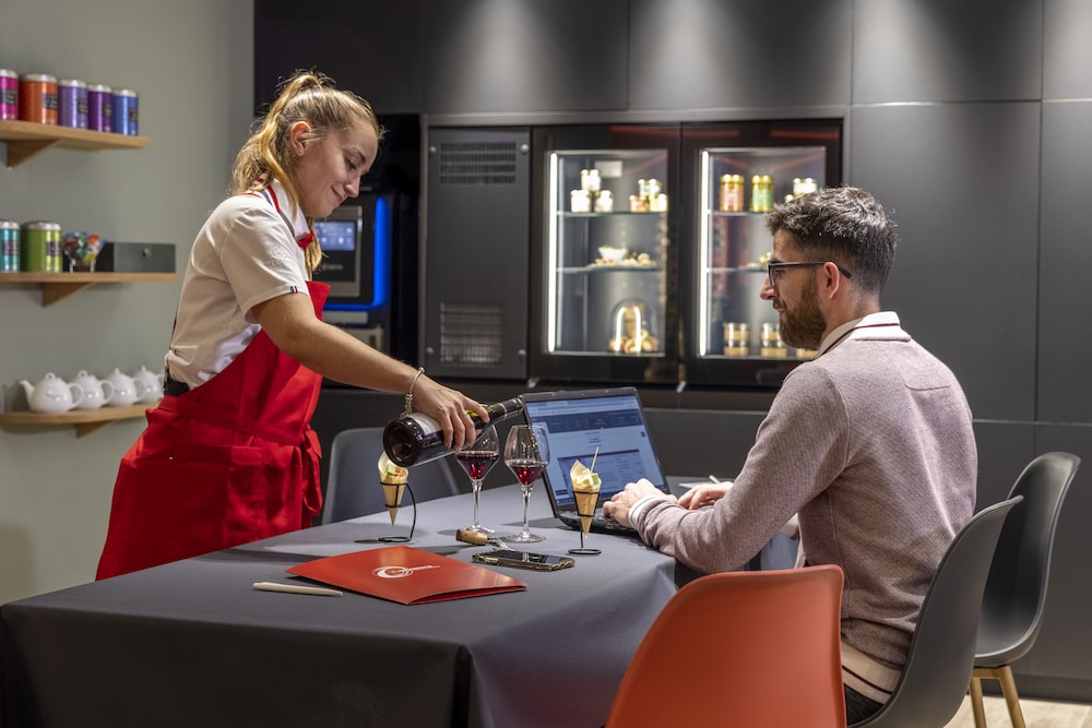 Comfort Hotel Paray Le Monial 24/47