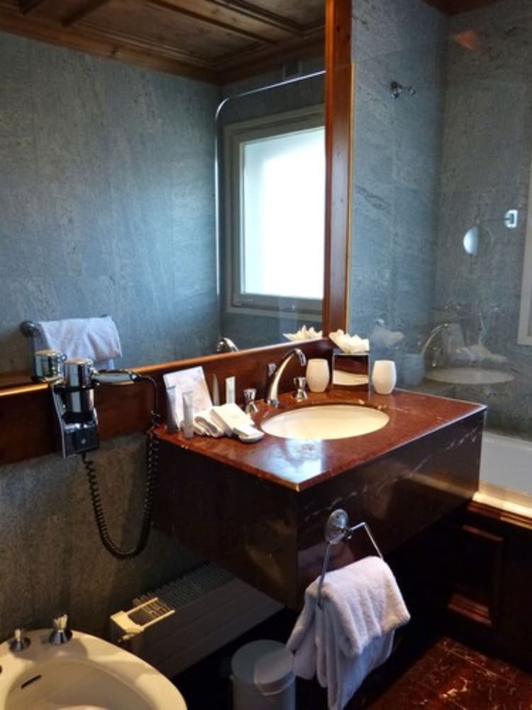 Hotel Mont Blanc 43/56