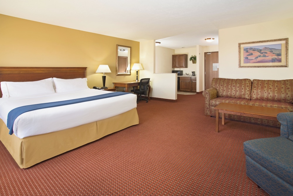 Holiday Inn Express Hotel Suites Las Vegas 14/57