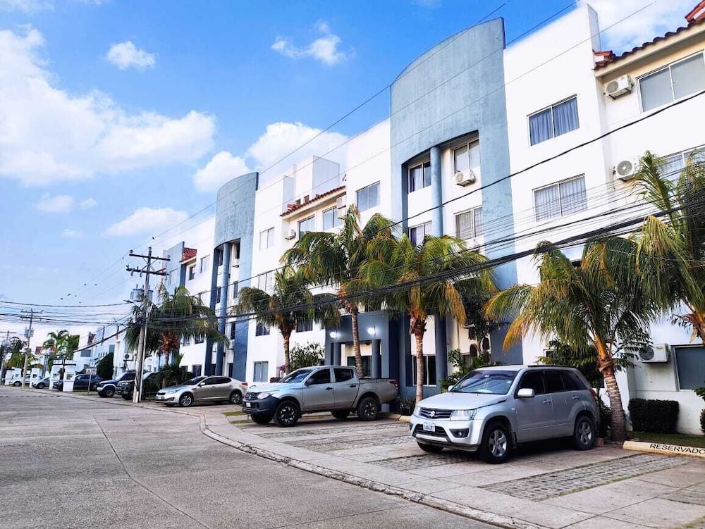 Terranova Suites 42/44