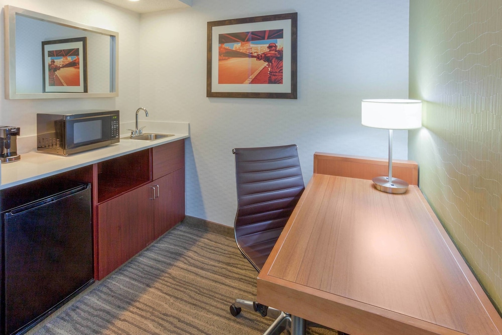 SpringHill Suites Minneapolis West/St. Louis Park 34/34