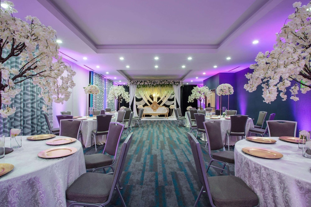 La Quinta Inn & Suites by Wyndham Manassas, VA- Dulles Airport 15/20