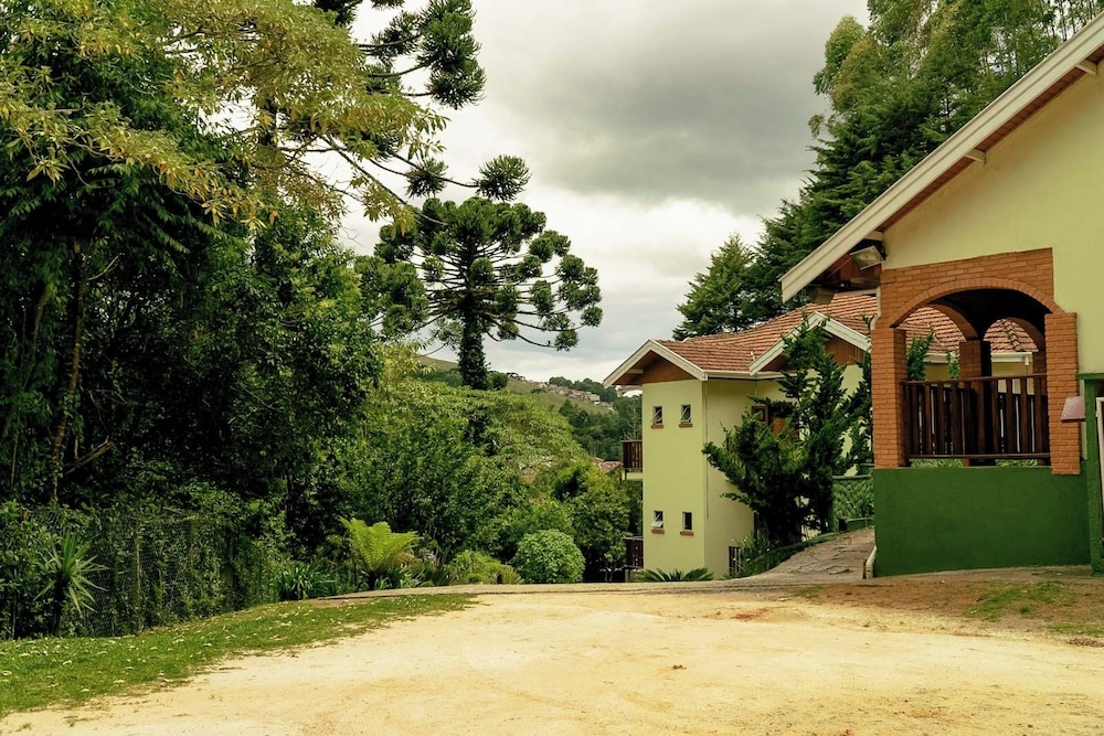 Pousada Vila Floratta 52/56