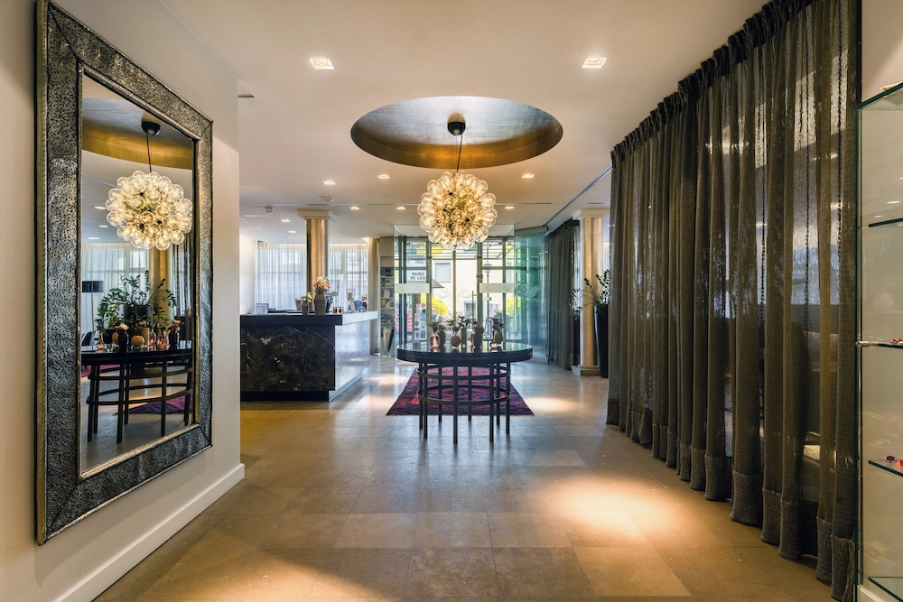 Kleber Post Hotel 10/69