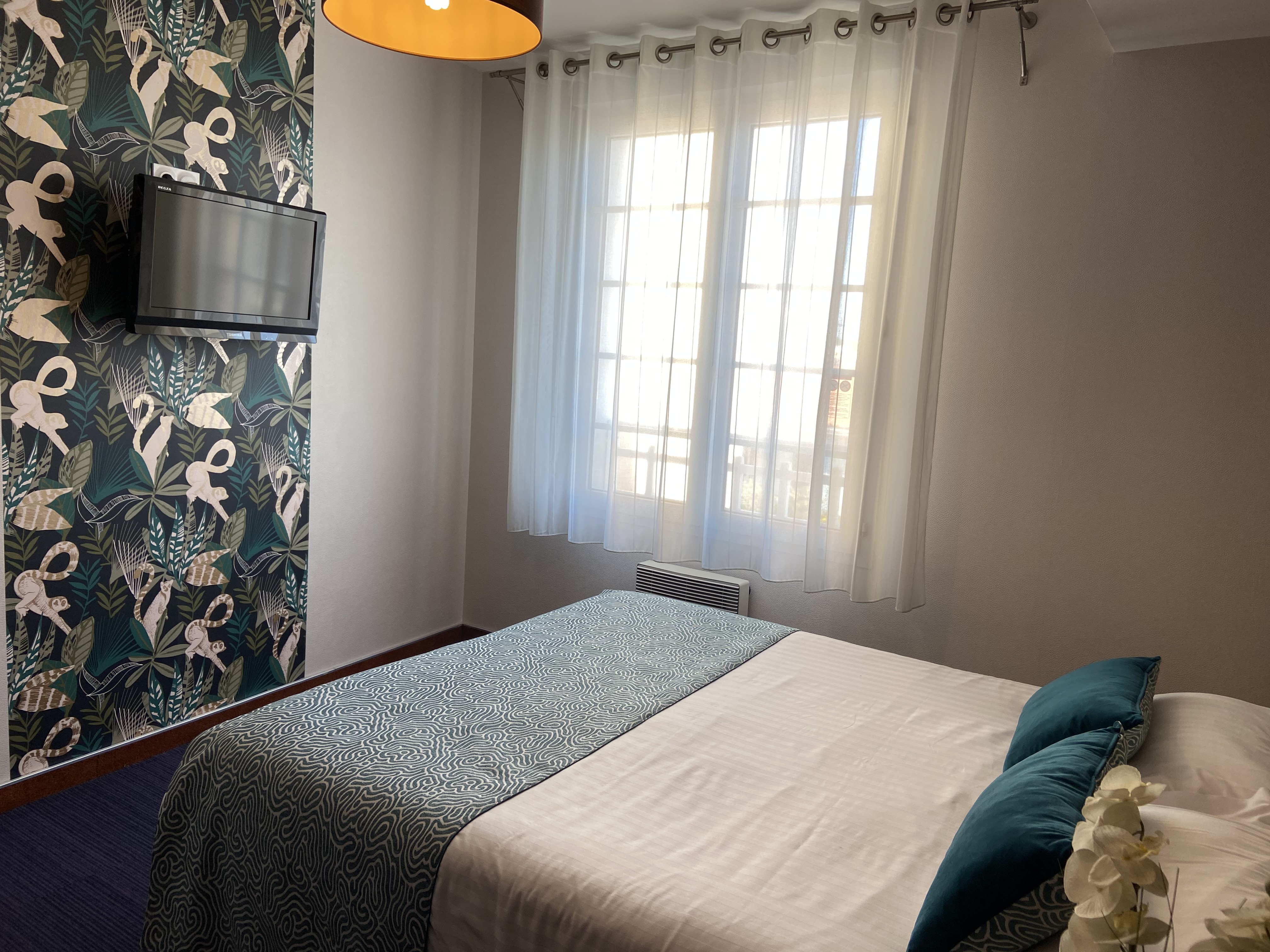 HOTEL LE CALME DES PINS SPA 22/43