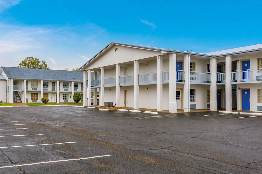 Motel6 Alexandria, LA - South 28/34