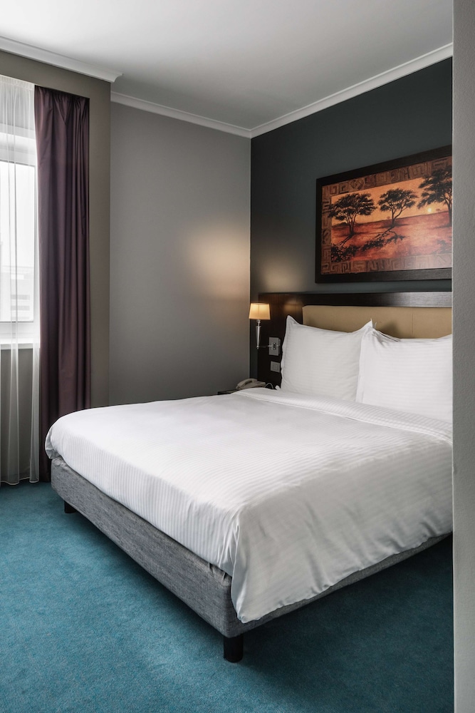 Suite, King Bed