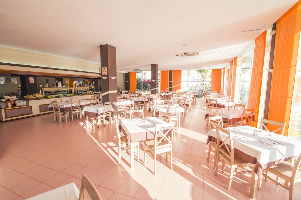Azuline Hotel Pacific 33/42