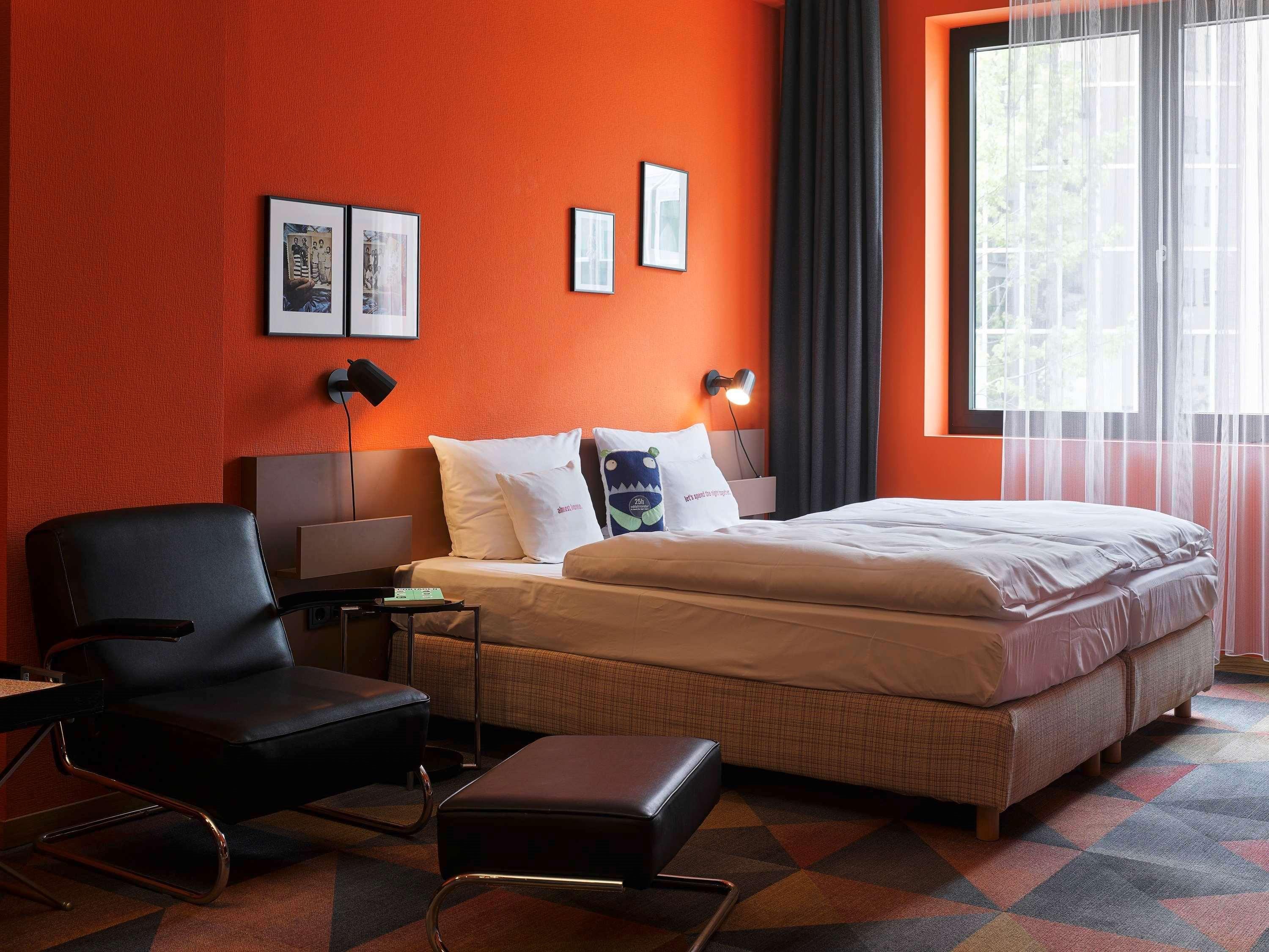 Room, Xl