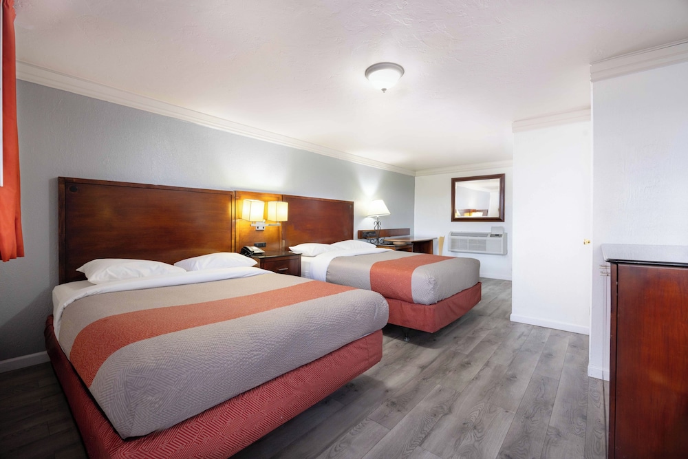 Motel6 Canon City, CO 21/64