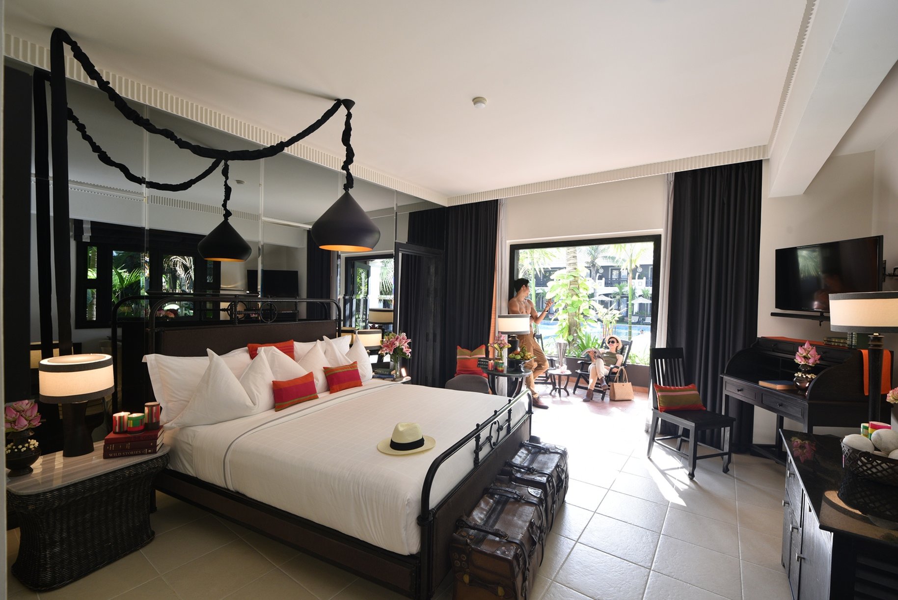 Bayon, King Bed