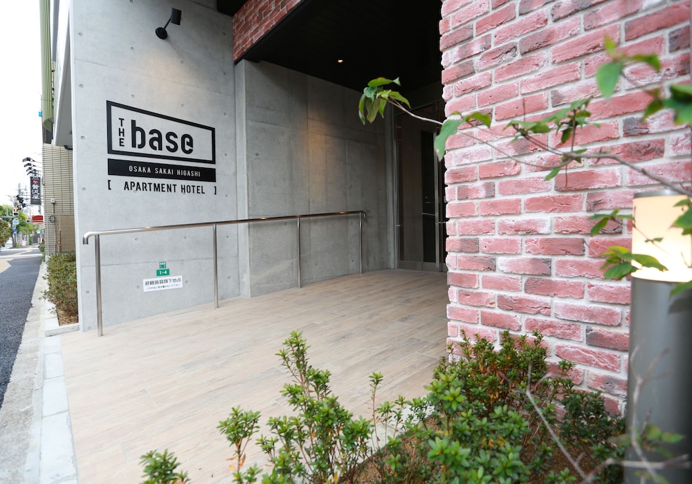 The Base Sakaihigashi Apartment Hotel 4/51