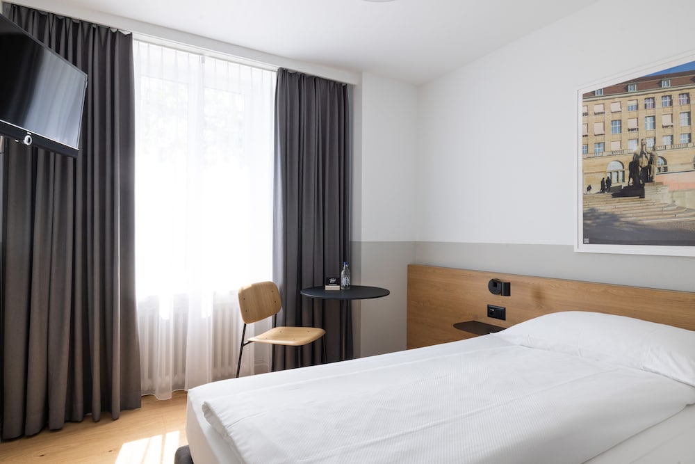 Fred Hotel Zurich Hauptbahnhof 13/50