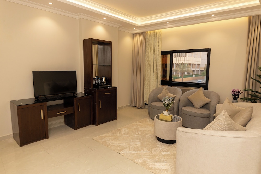 برج الحياة -الملز(Burj Al Hayat Furnished Suites Al Mallaz) 36/50