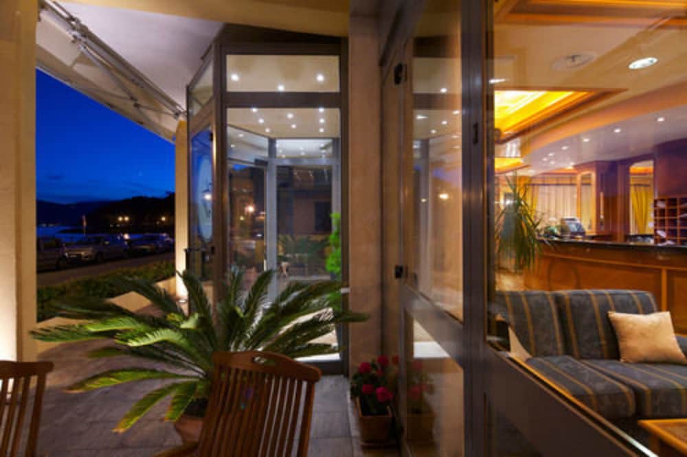 Hotel Florida Lerici 30/64
