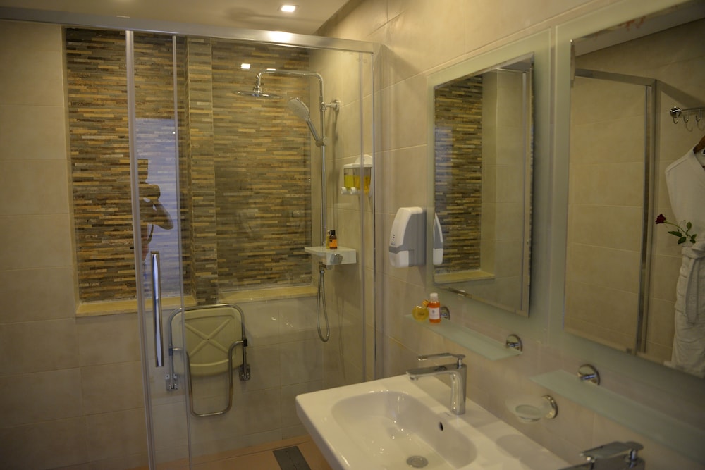 GARDENIA BOUTIQUE HOTEL 41/43