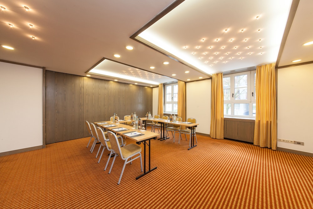 Hotel Offenbacher Hof 44/50