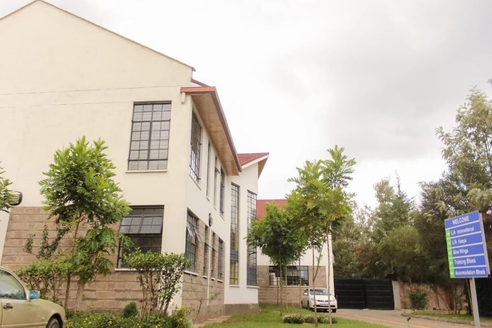 Lia Hotel & Training Centre 4/50