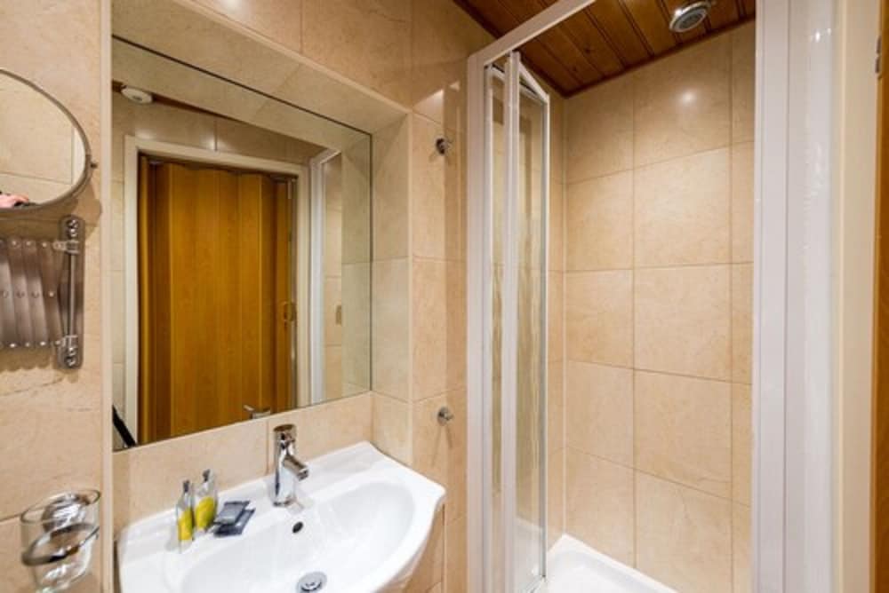 The Adria Hotel London 19/34