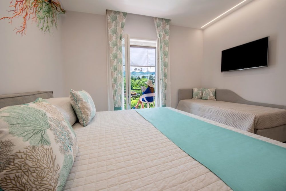Cioffi Sorrento Rooms 18/50