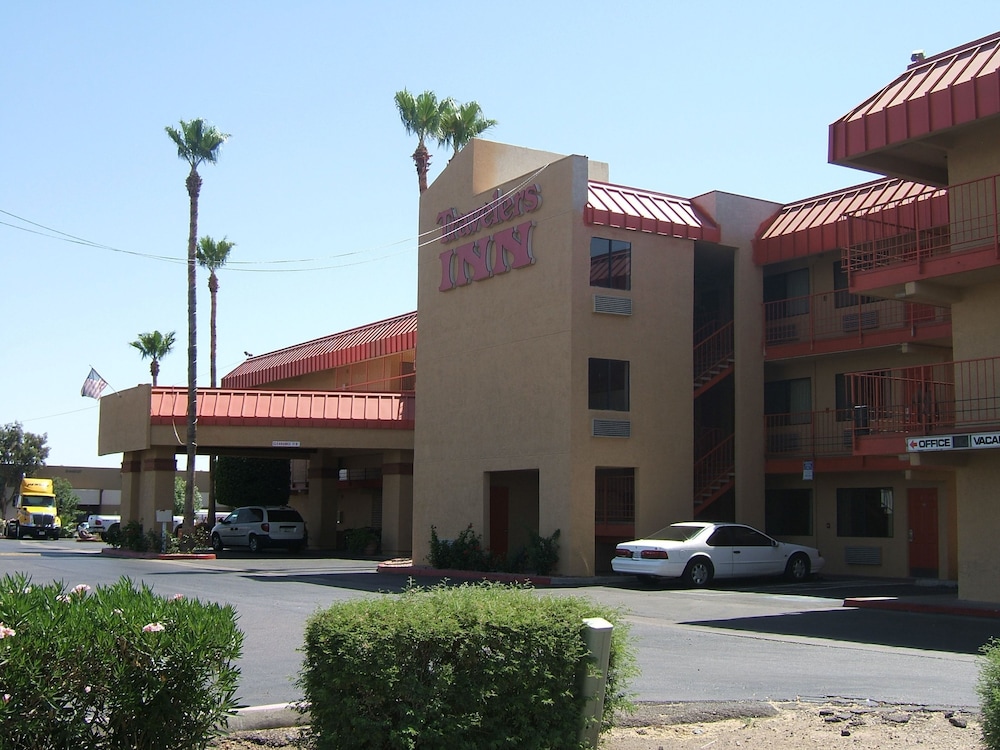 Travelers Inn 7/48