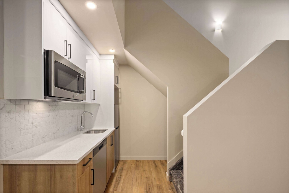 LOFT, QUEEN BED, SOFA