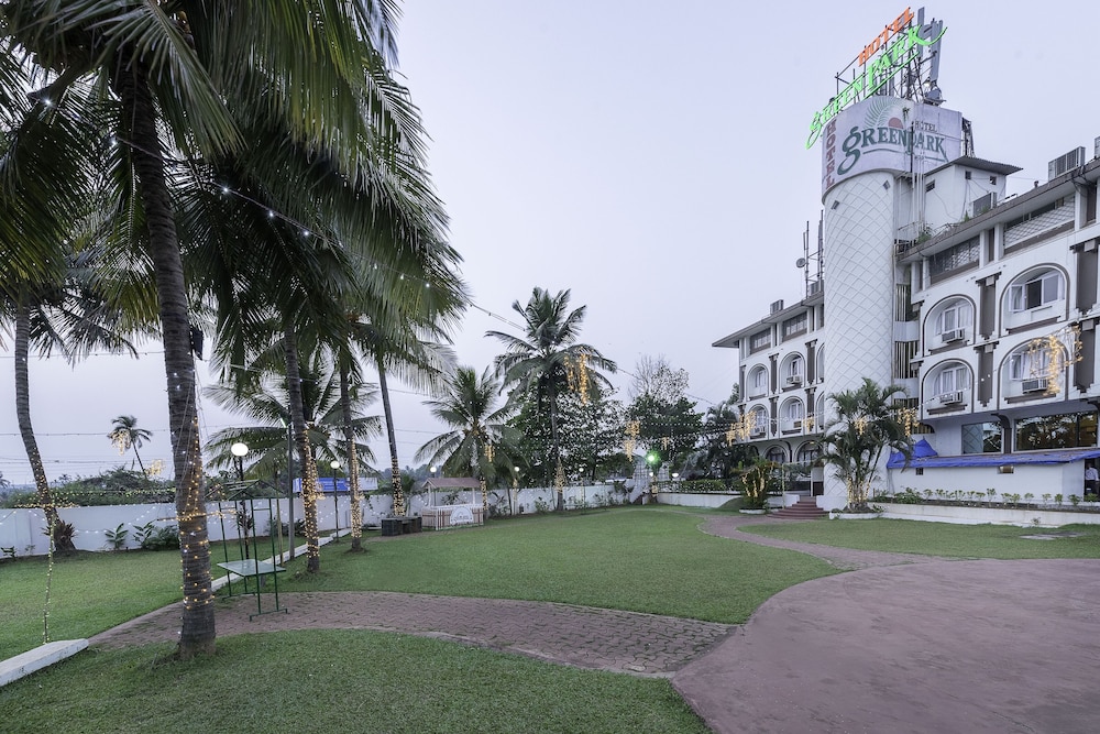 Treebo Trend Green Park Mapusa 45/54