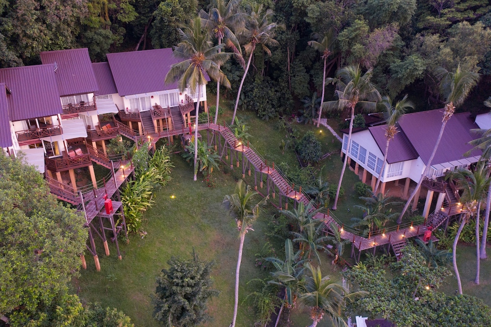 Sutera Sanctuary Lodges at Manukan Island 42/50