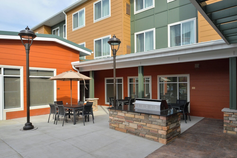 RESIDENCE INN EAST LANSING 3/36