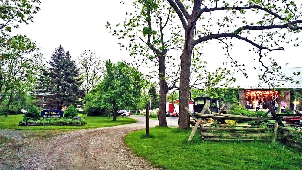 Battlefield Bed &amp; Breakfast Inn 67/76