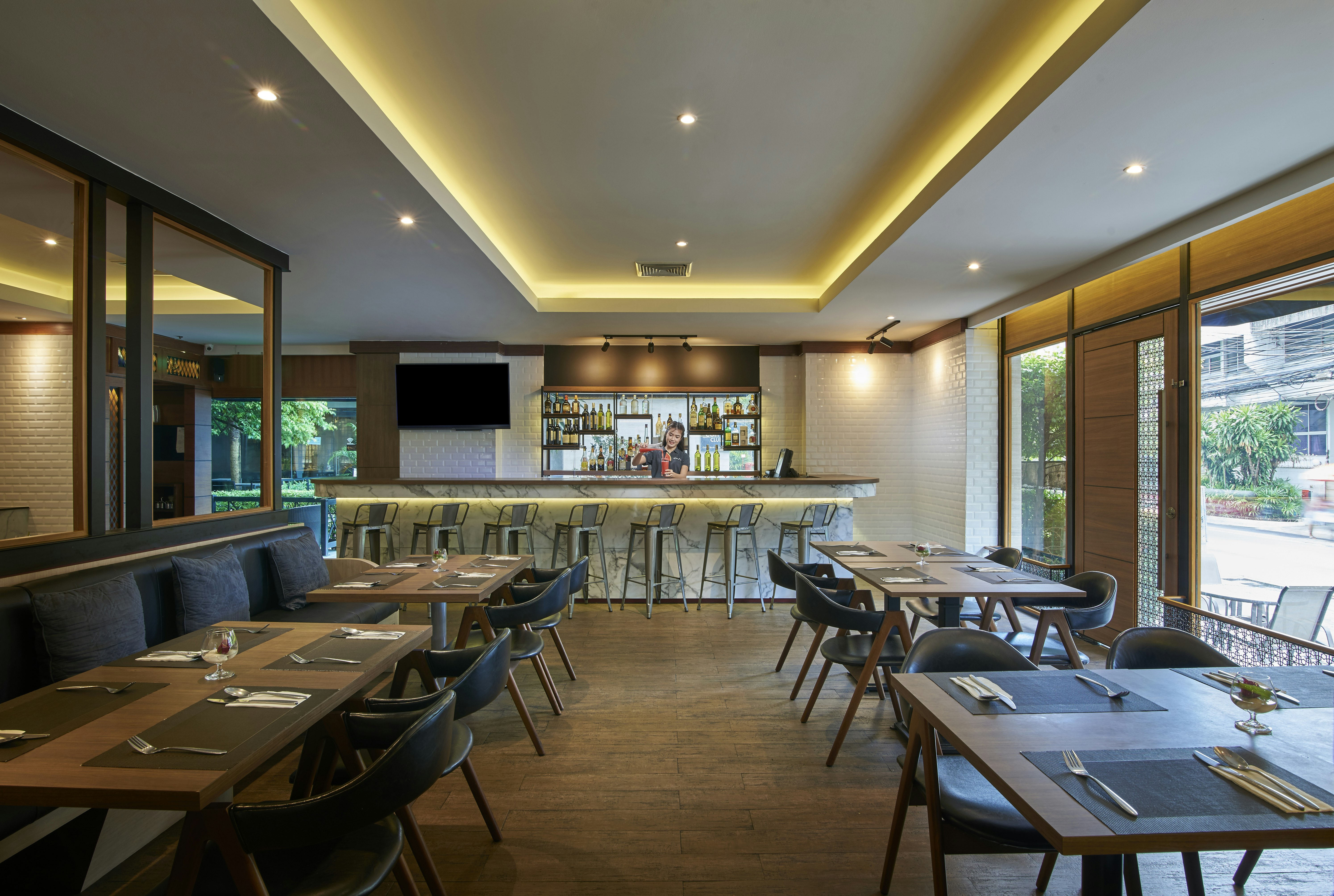 Shama Lakeview Asoke Bangkok 56/73