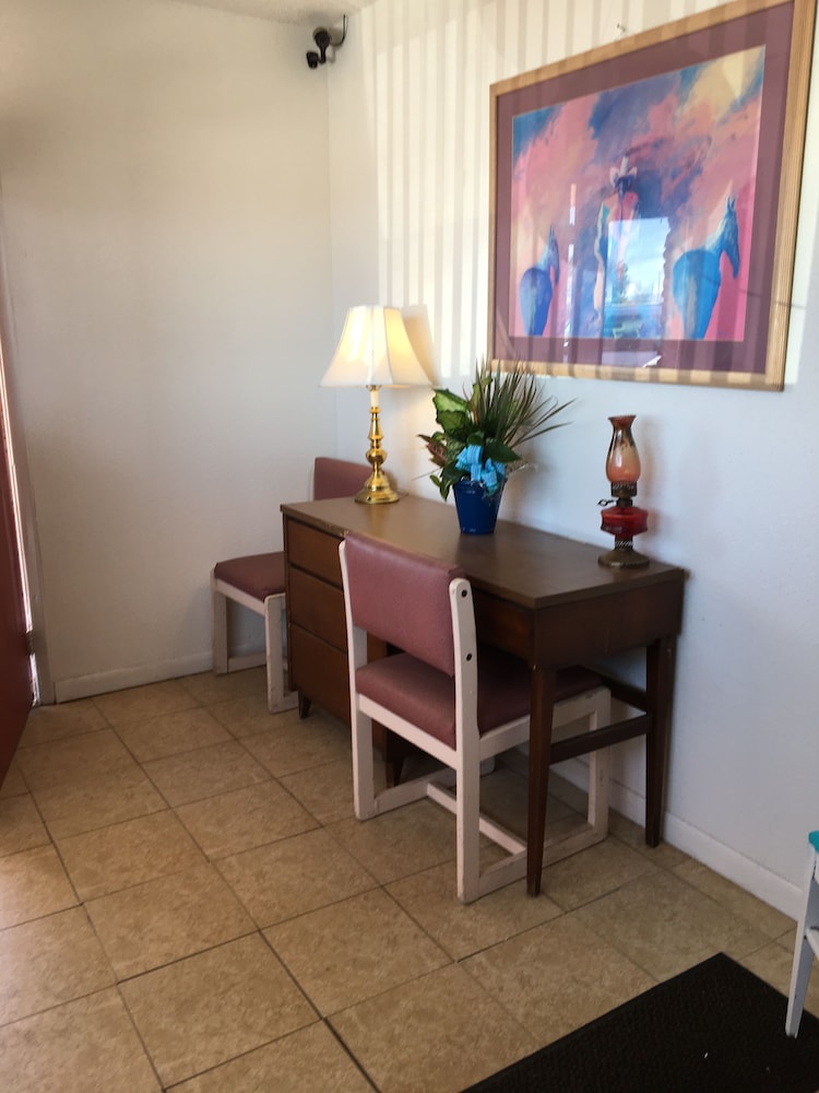Sands Motel 12/24