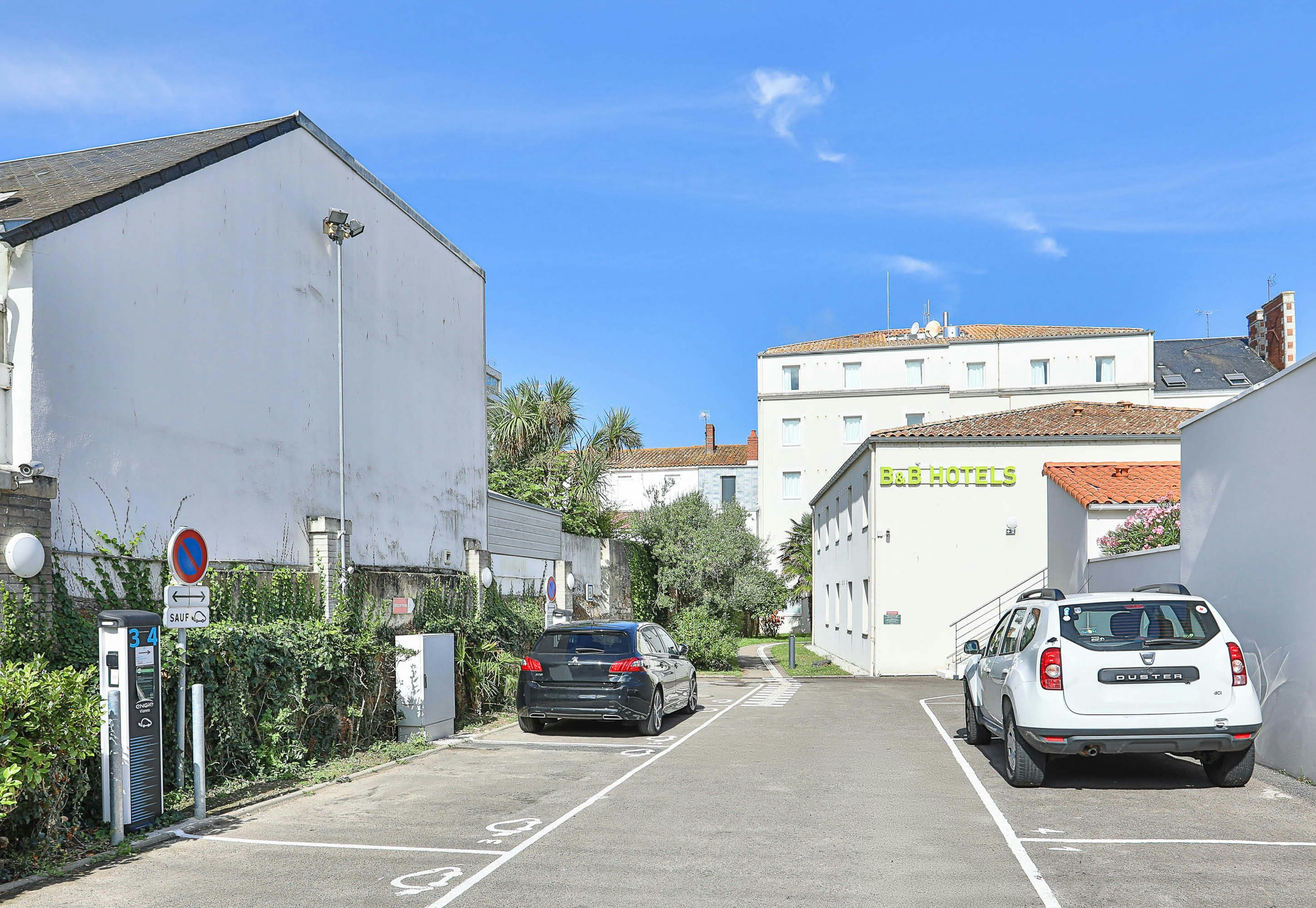B&B Hotel Les Sables d Olonne Centre Gare 34/36