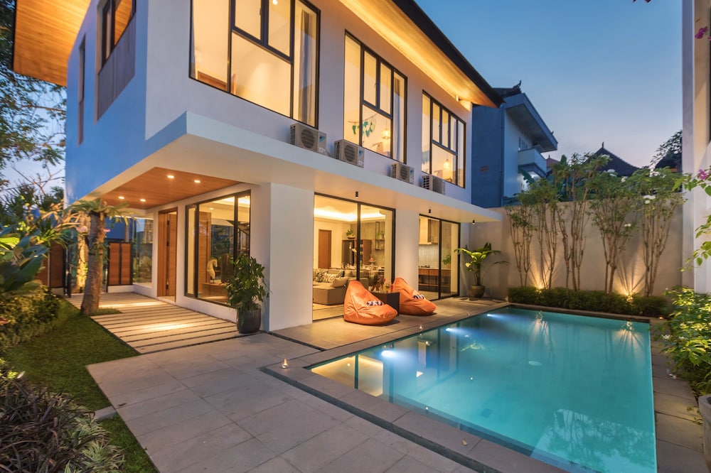 Villa Daun Canggu 3 3/64
